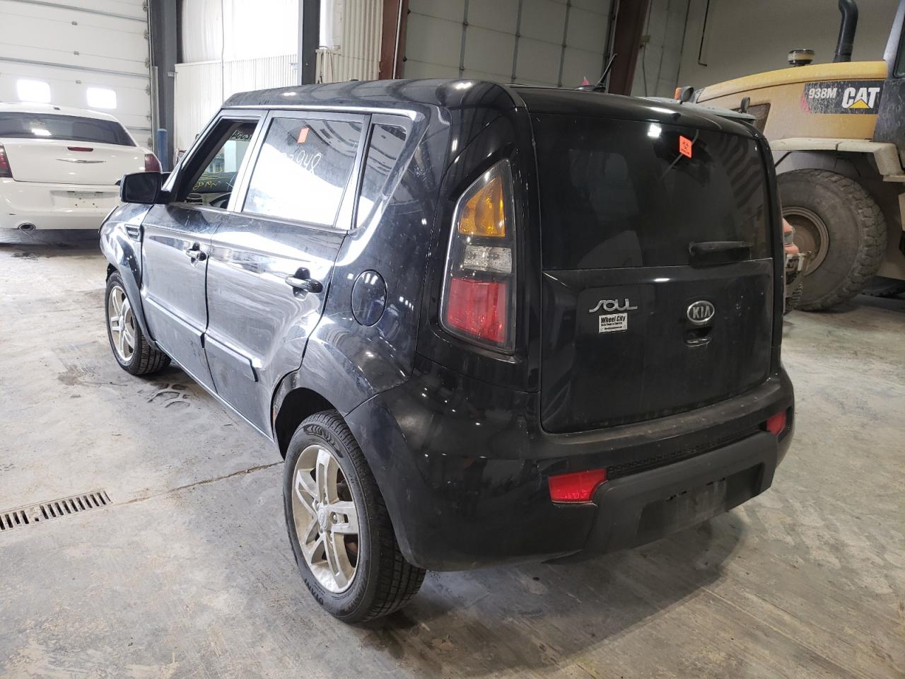 Photo 3 from auction – 2011 KIA SOUL with VIN KNDJT2A2XB7293987