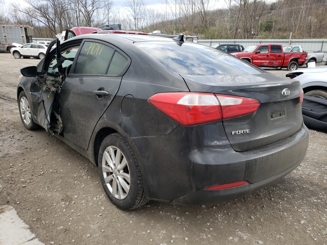 Photo 3 from auction – 2014 KIA FORTE LX with VIN KNAFX4A6XE5222214