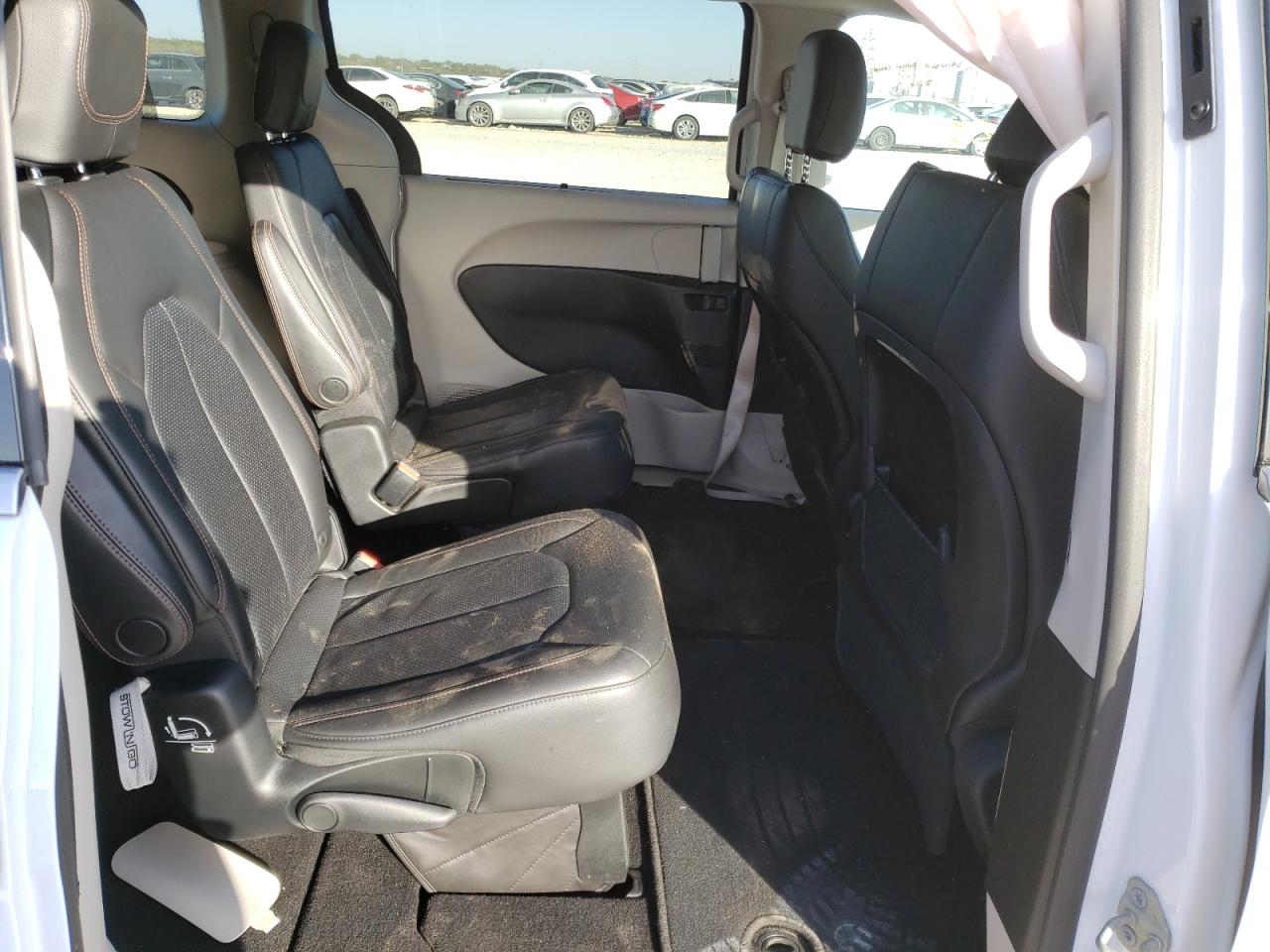 Photo 6 from auction – 2018 CHRYSLER PACIFICA T with VIN 2C4RC1BGXJR277471