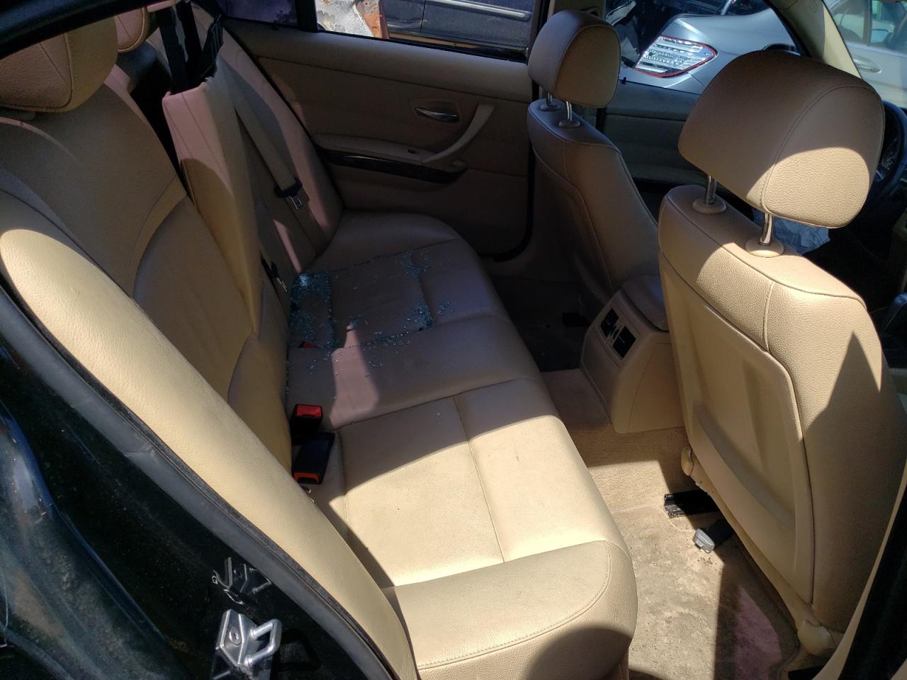Photo 6 from auction – 2010 BMW 328 I SULE with VIN WBAPH5G59ANM36076