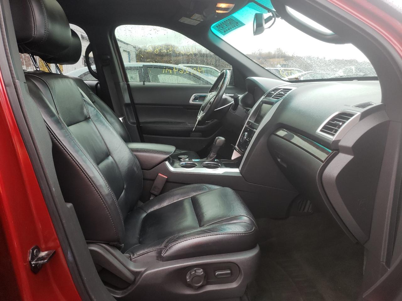 Zdjęcie 5 z aukcji – 2013 FORD EXPLORER L z VIN 1FM5K8F80DGC40041