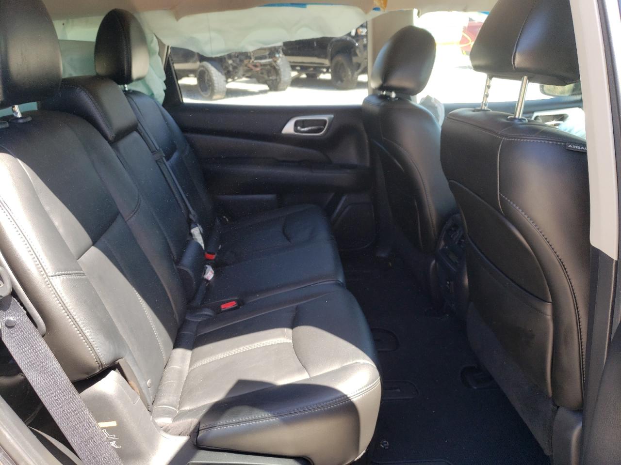 Photo 6 from auction – 2014 NISSAN PATHFINDER with VIN 5N1AR2MNXEC642173