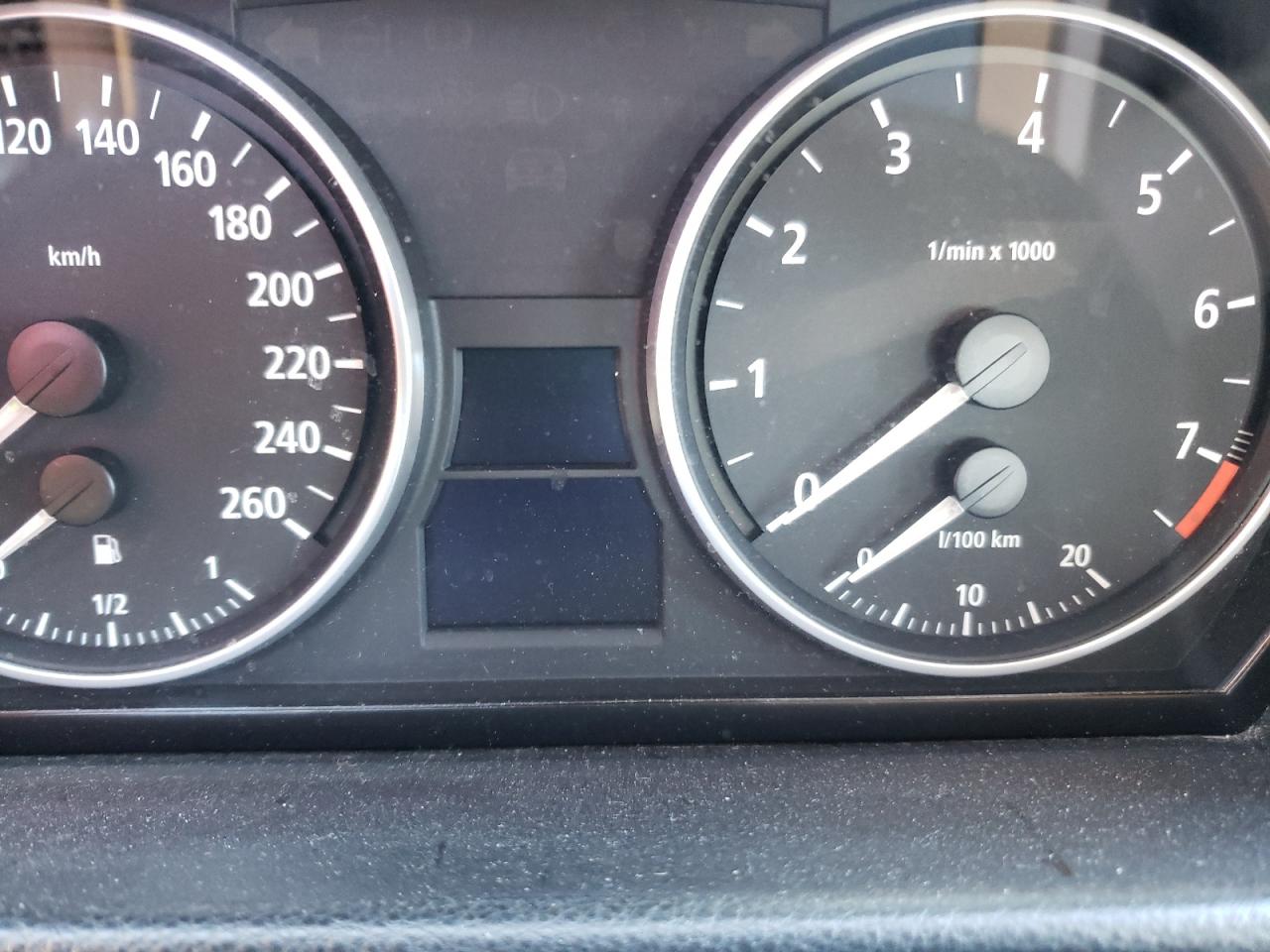 Photo 8 from auction – 2007 BMW 328 I with VIN WBAVA33557PG39326