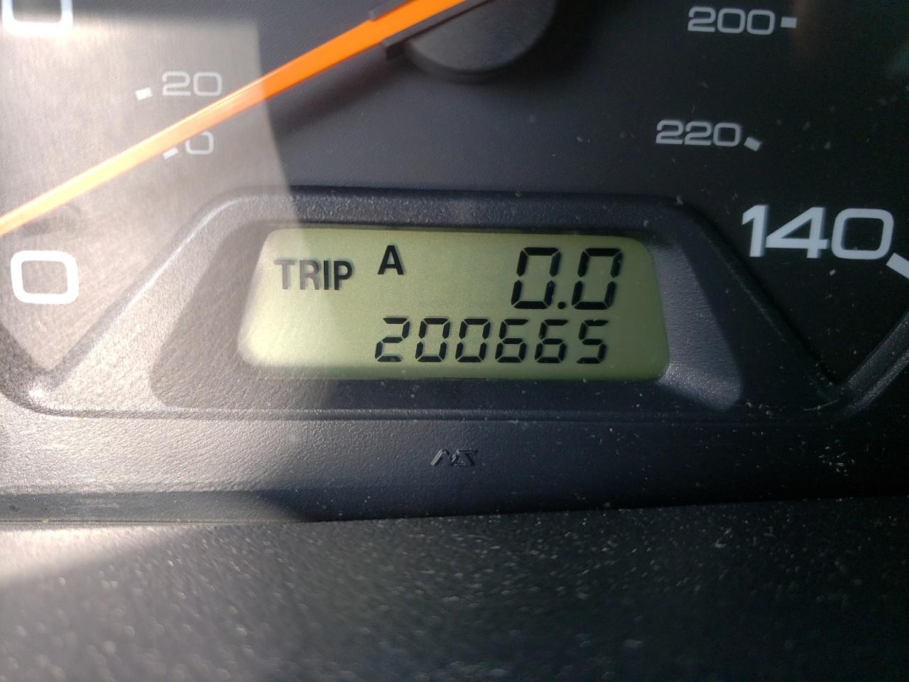 Photo 8 from auction – 2002 HONDA ODYSSEY EX with VIN 5FNRL18682B003522