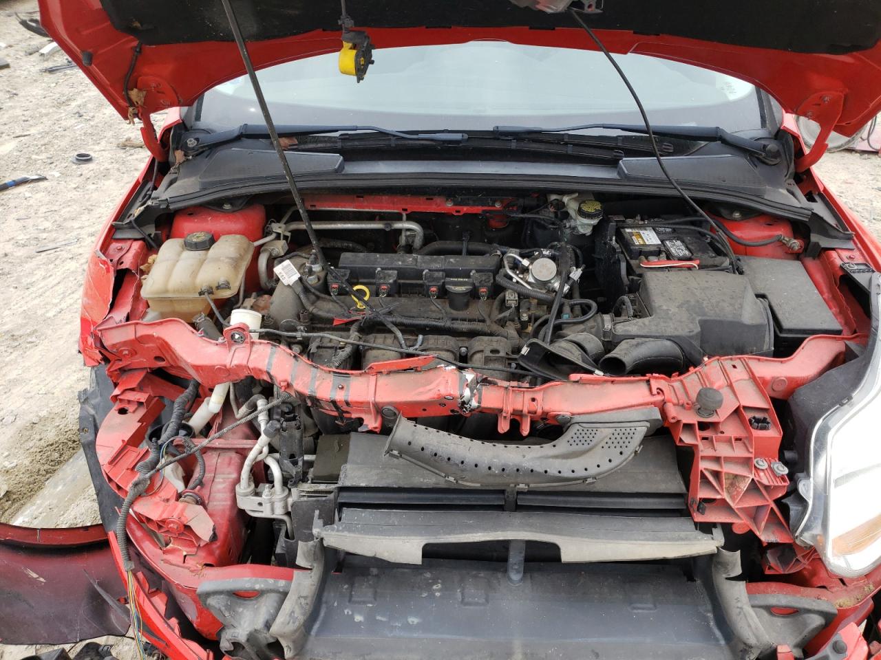 Photo 7 from auction – 2014 FORD FOCUS SE with VIN 1FADP3F2XEL257752