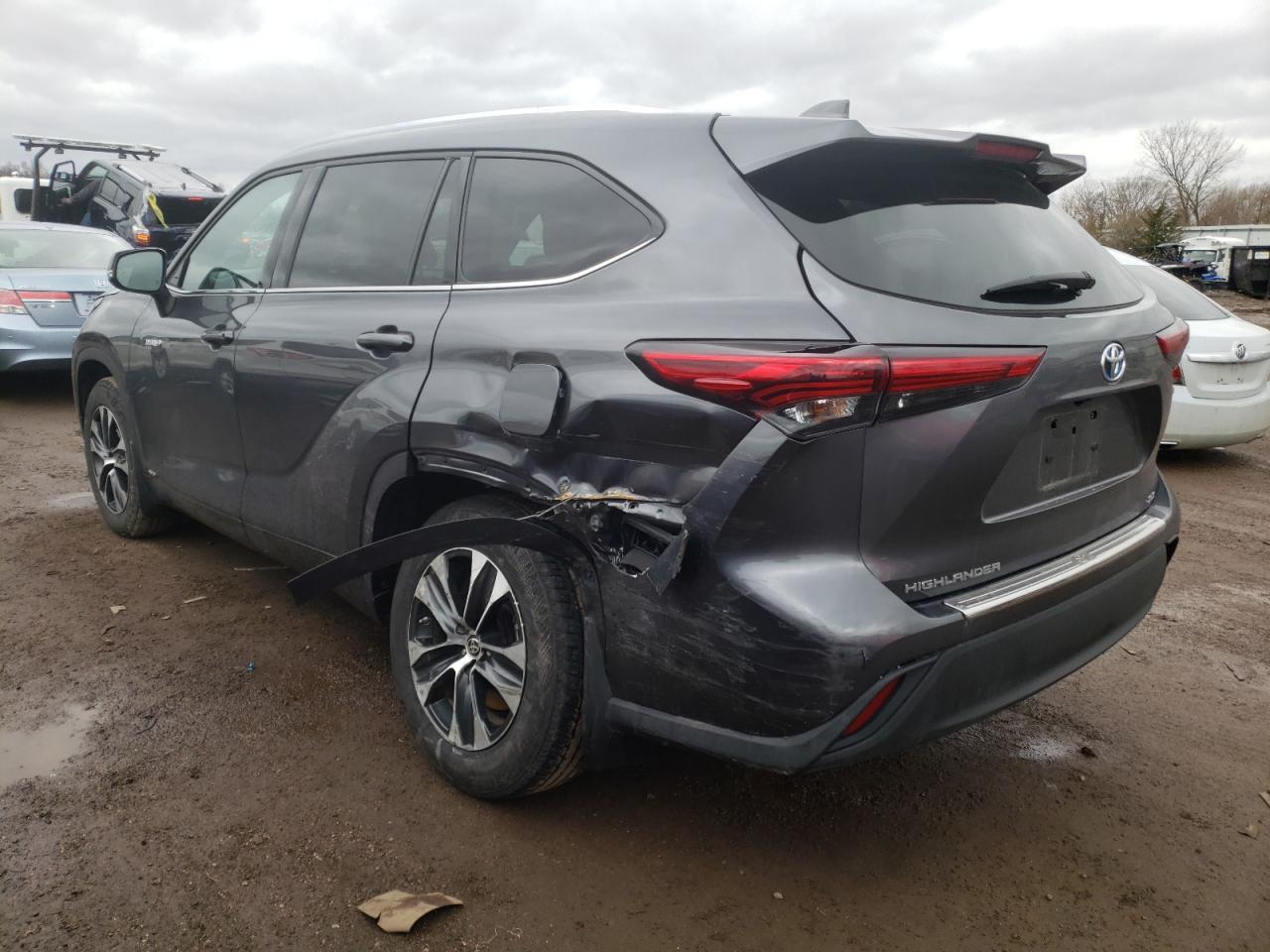 Photo 3 from auction – 2020 TOYOTA HIGHLANDER with VIN 5TDGBRCH2LS513993