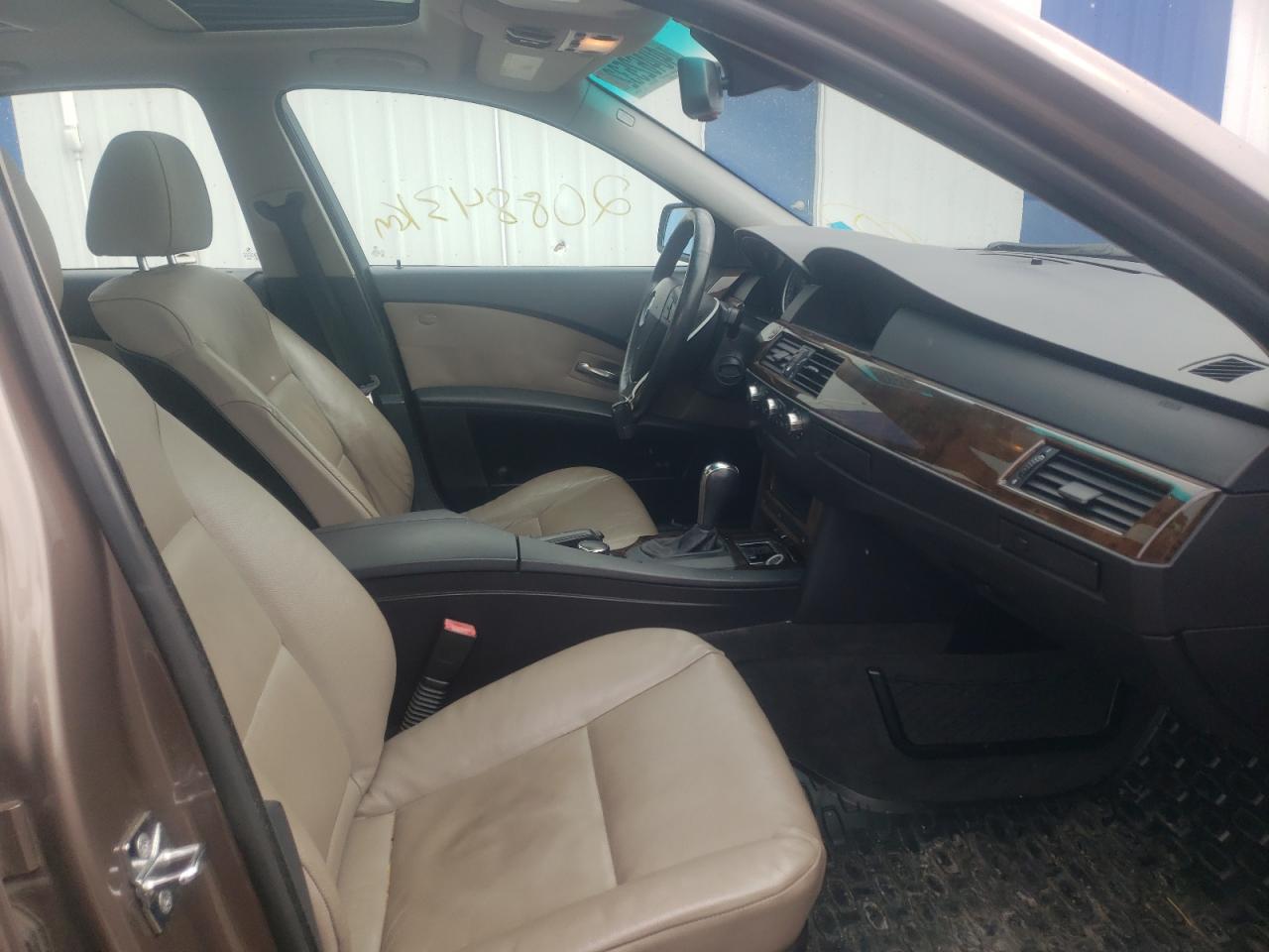 Photo 5 from auction – 2007 BMW 525 I with VIN WBANE53577CK92571
