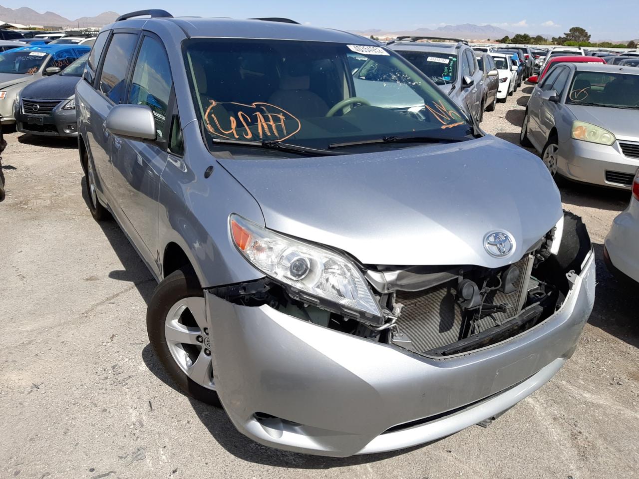 TOYOTA SIENNA LE 2014 with VIN 5TDKK3DC1ES504084 - Photo from auction