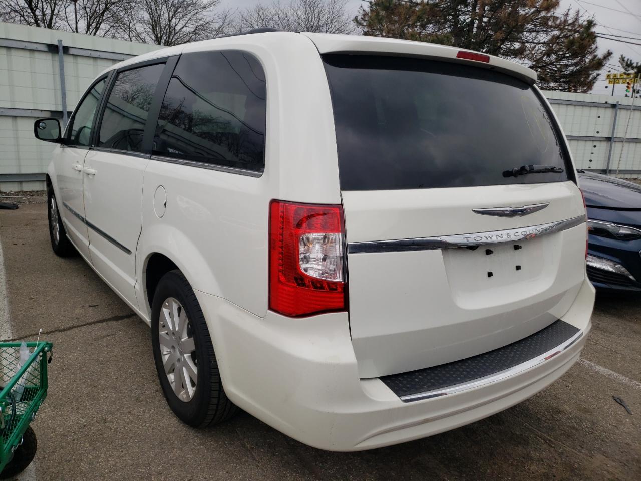 Photo 3 from auction – 2012 CHRYSLER TOWN & COU with VIN 2C4RC1BGXCR345349