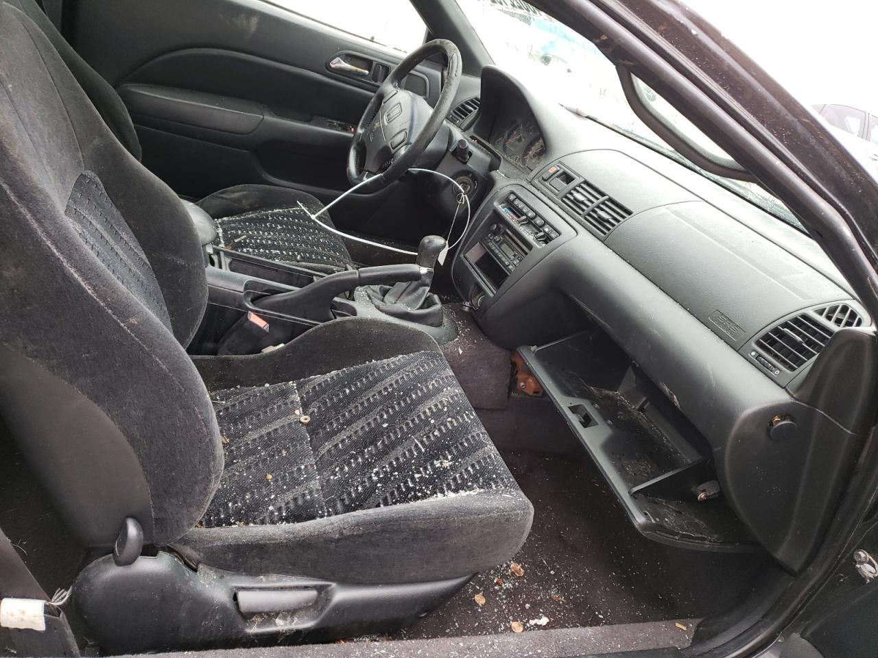 Photo 5 from auction – 1999 HONDA PRELUDE with VIN JHMBB6140XC009828