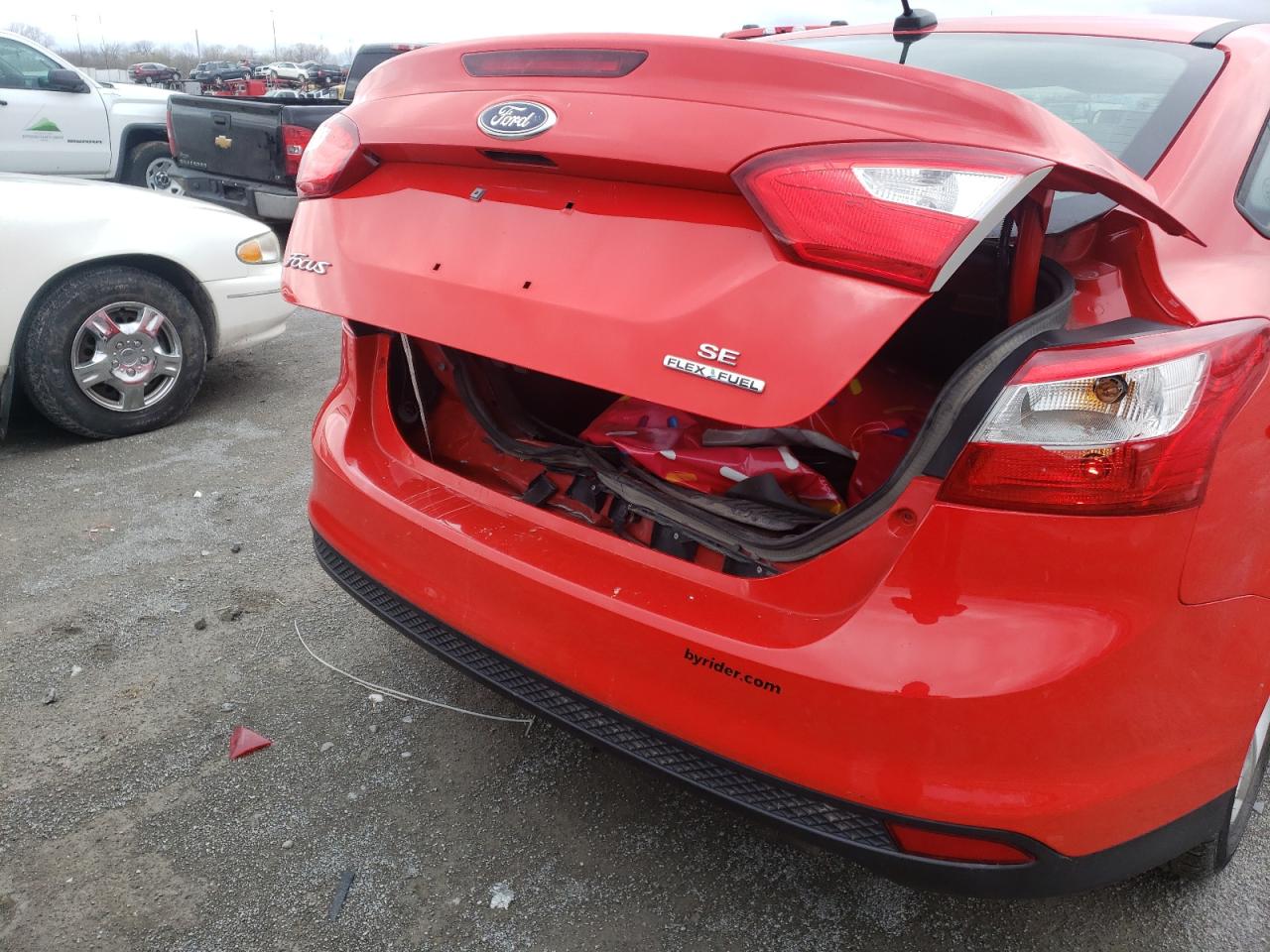 Photo 9 from auction – 2014 FORD FOCUS SE with VIN 1FADP3F26EL410241