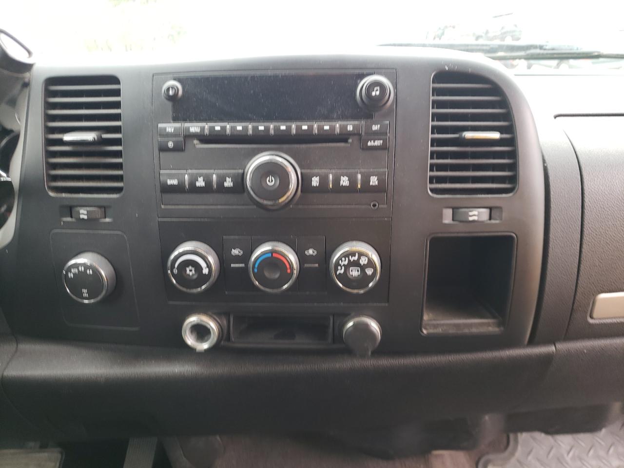 Photo 9 from auction – 2008 CHEVROLET SILVERADO with VIN 2GCEK19J381266968