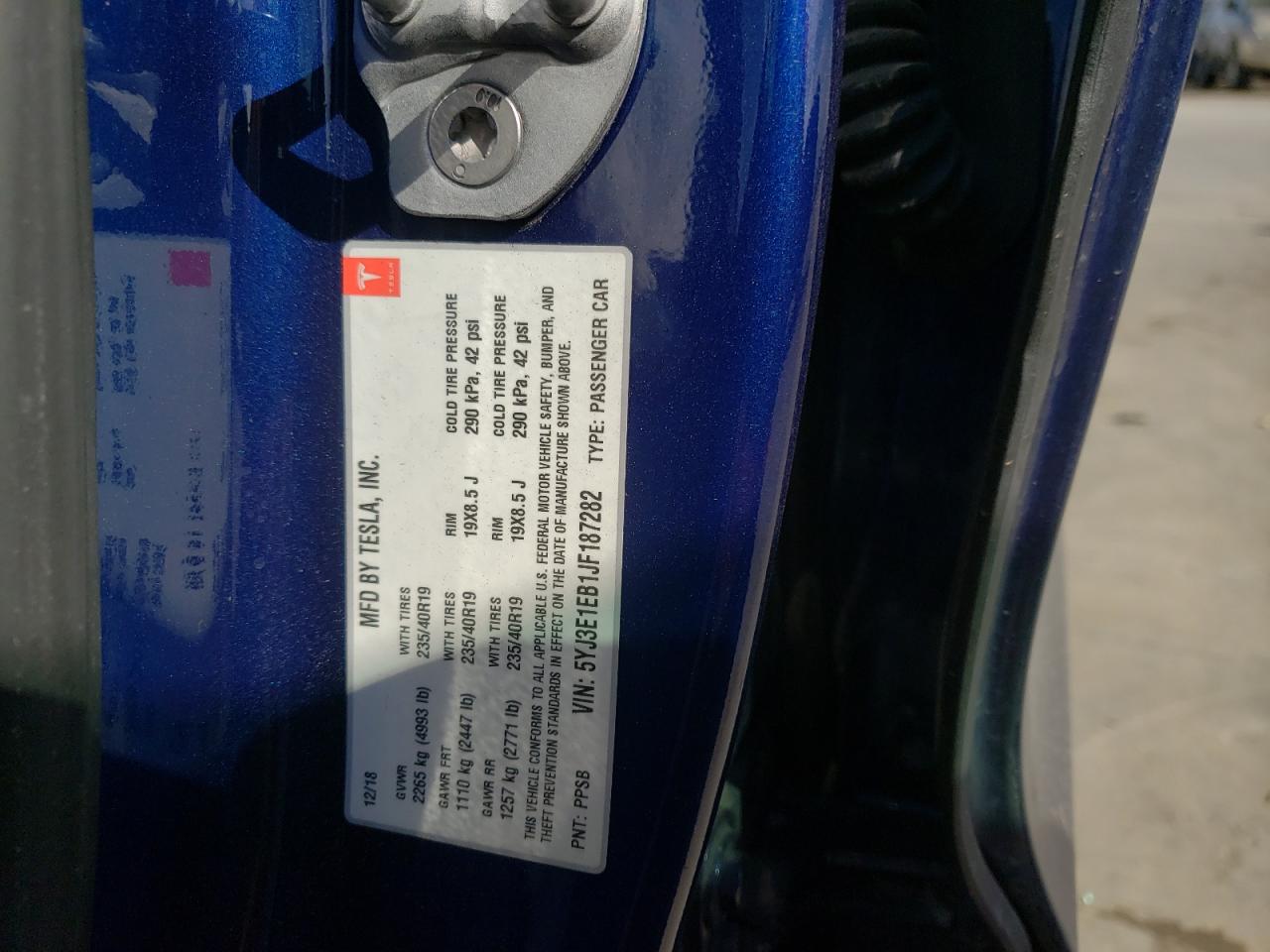 Photo 10 from auction – 2018 TESLA MODEL 3 with VIN 5YJ3E1EB1JF187282