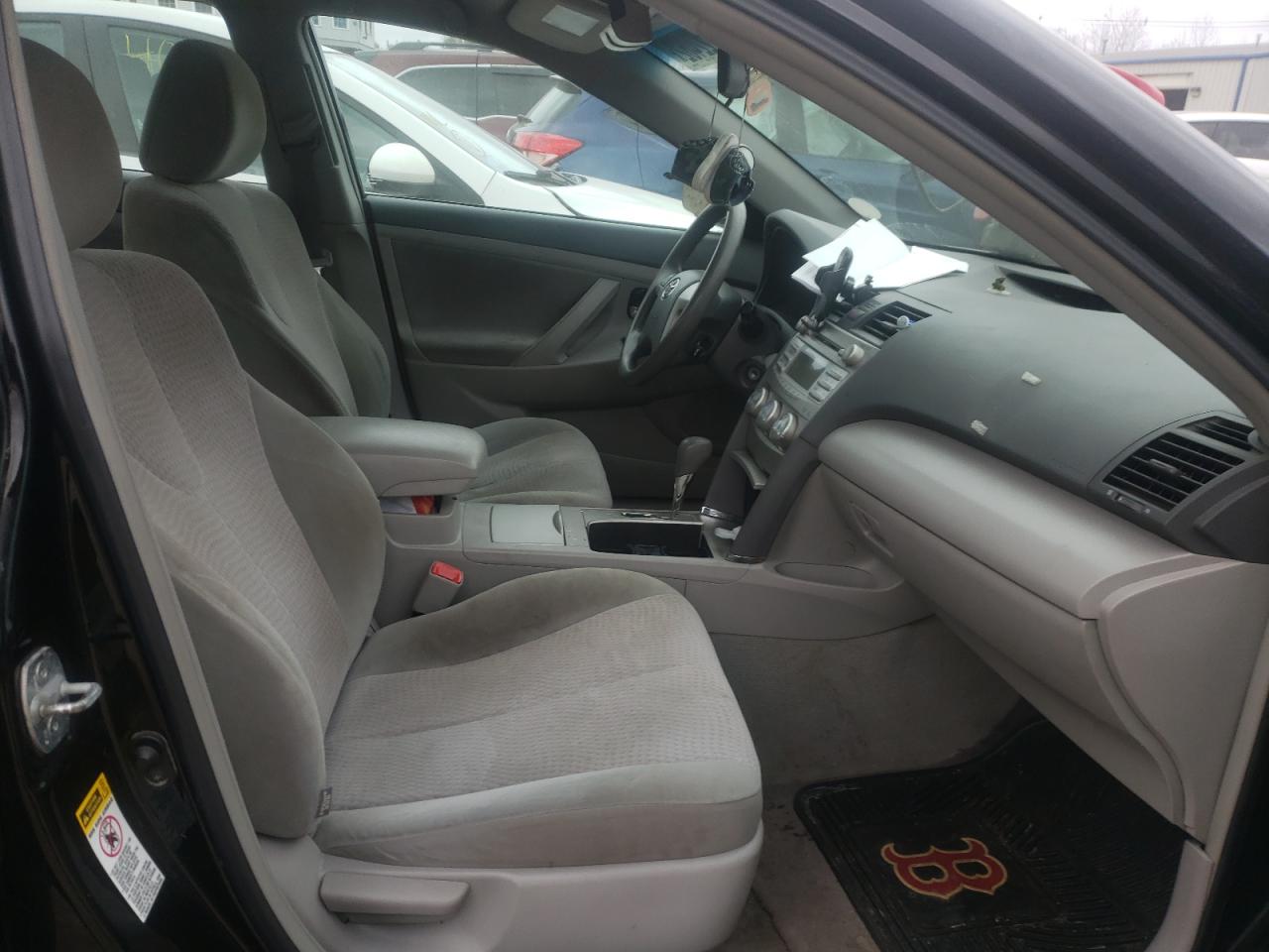Photo 5 from auction – 2011 TOYOTA CAMRY BASE with VIN 4T4BF3EK7BR158898