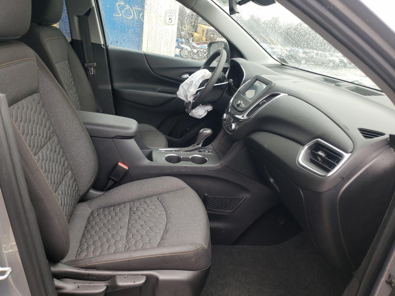 Photo 5 from auction – 2018 CHEVROLET EQUINOX LT with VIN 3GNAXTEX7JS645396