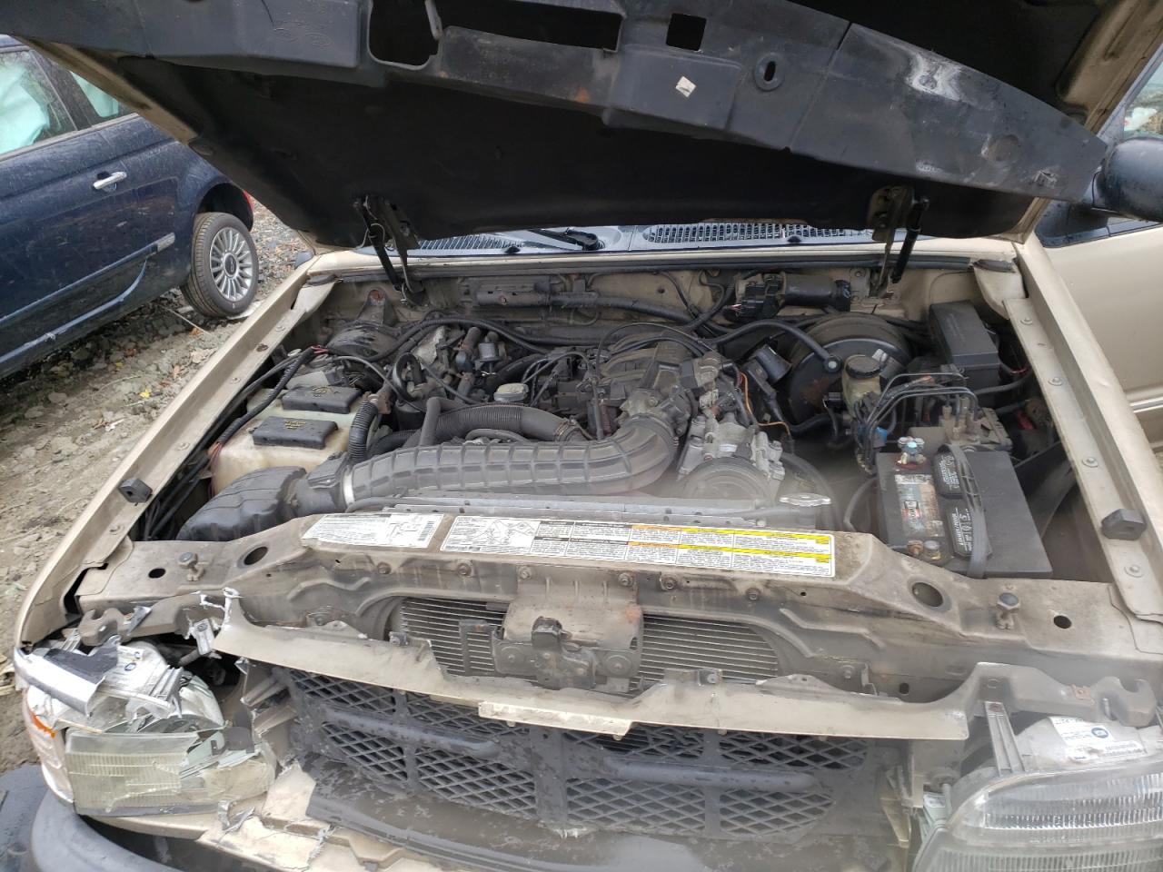 Photo 7 from auction – 2000 FORD EXPLORER X with VIN 1FMZU73XXYUB76079