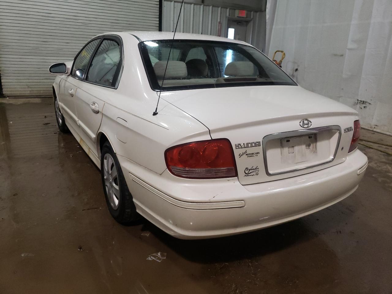 Photo 3 from auction – 2004 HYUNDAI SONATA GL with VIN KMHWF25SX4A976331