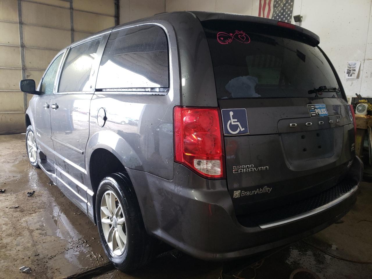 Photo 3 from auction – 2016 DODGE GRAND CARA with VIN 2C4RDGCGXGR321864