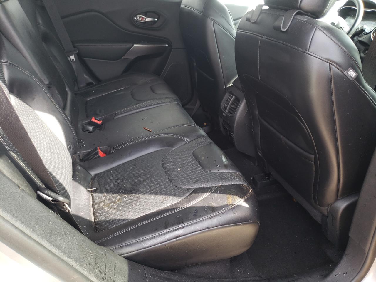 Photo 6 from auction – 2019 JEEP CHEROKEE L with VIN 1C4PJMDX9KD427389