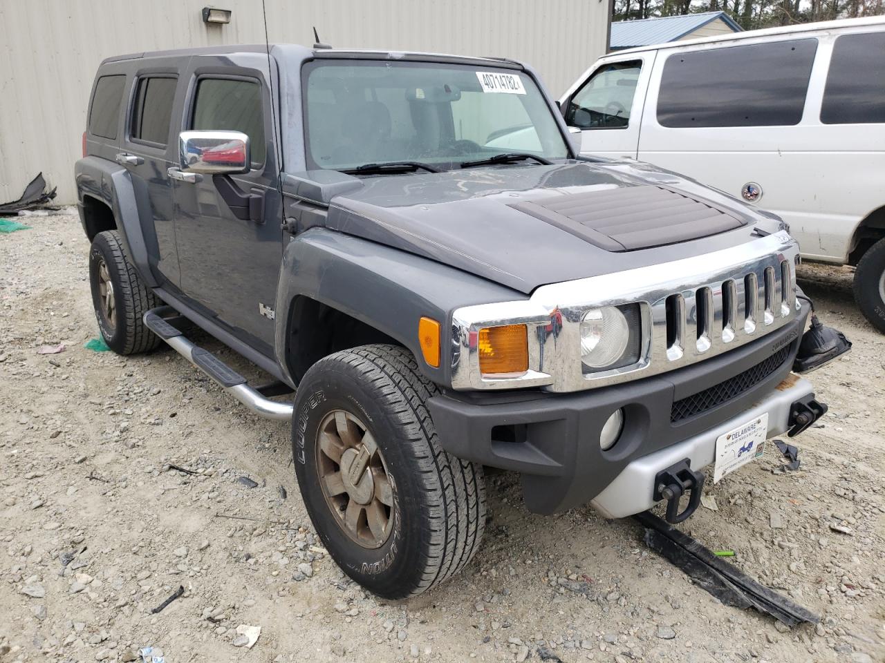 HUMMER H3 2008 with VIN 5GTEN13E688113414 - Photo from auction