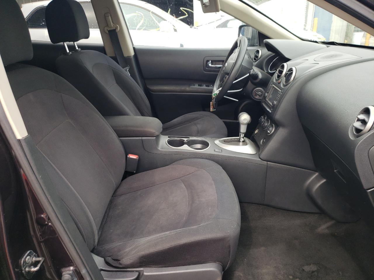 Photo 5 from auction – 2012 NISSAN ROGUE S with VIN JN8AS5MT7CW279064