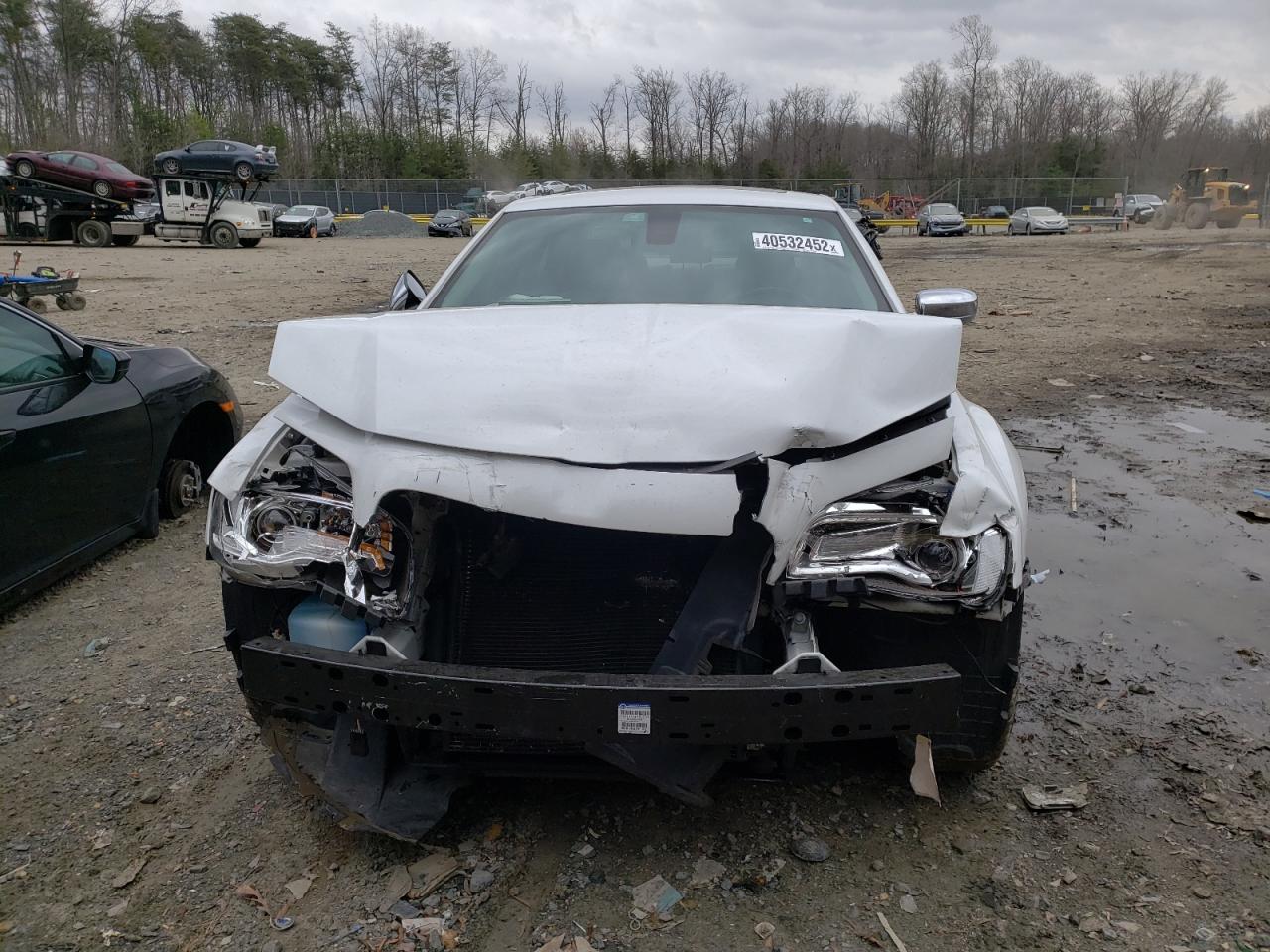 Photo 9 from auction – 2016 CHRYSLER 300C with VIN 2C3CCAEG6GH151578