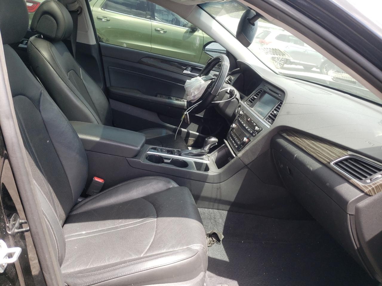 Photo 5 from auction – 2015 HYUNDAI SONATA SPO with VIN 5NPE34AF5FH078342