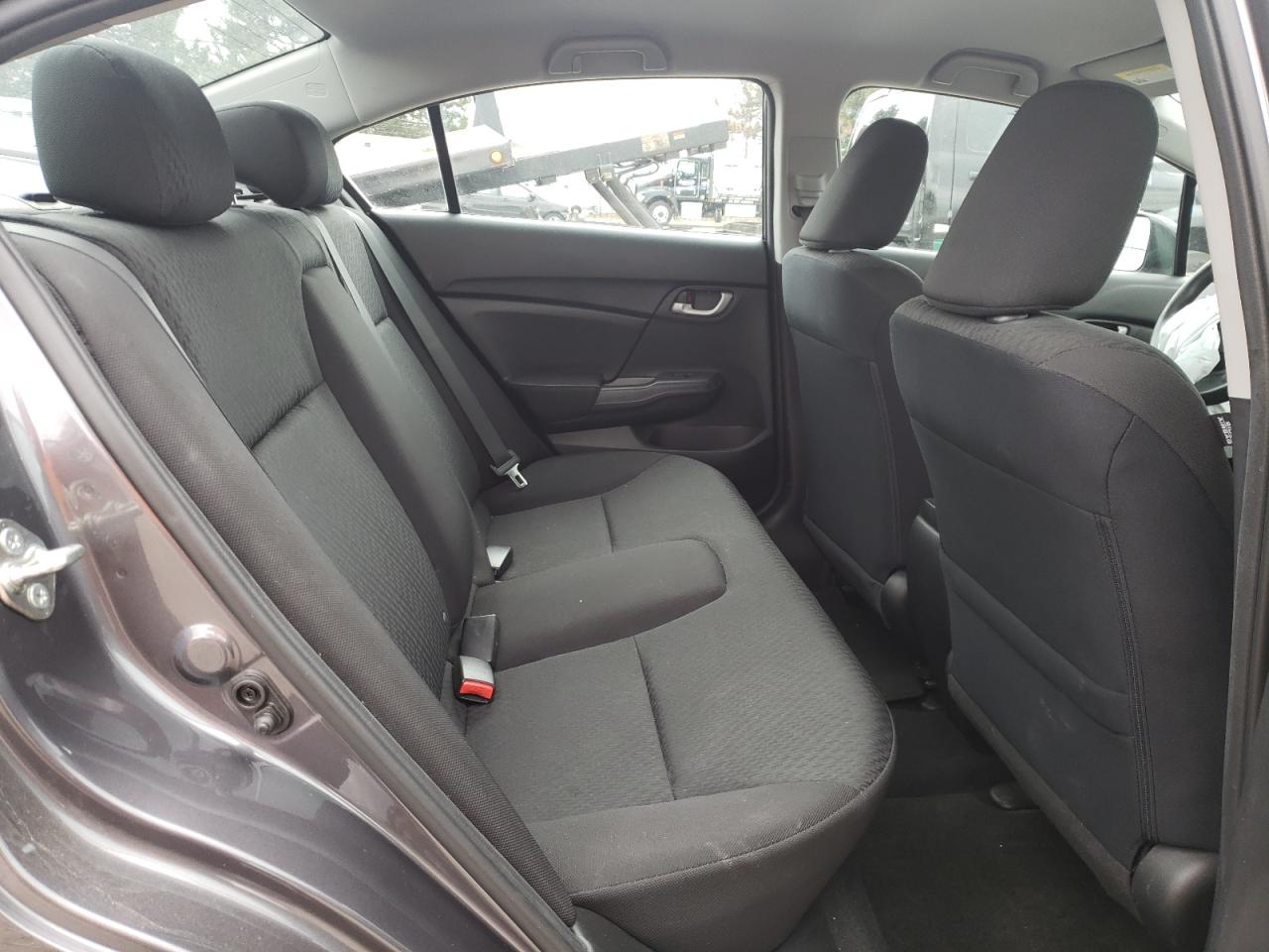 Photo 6 from auction – 2015 HONDA CIVIC LX with VIN 19XFB2F53FE070496