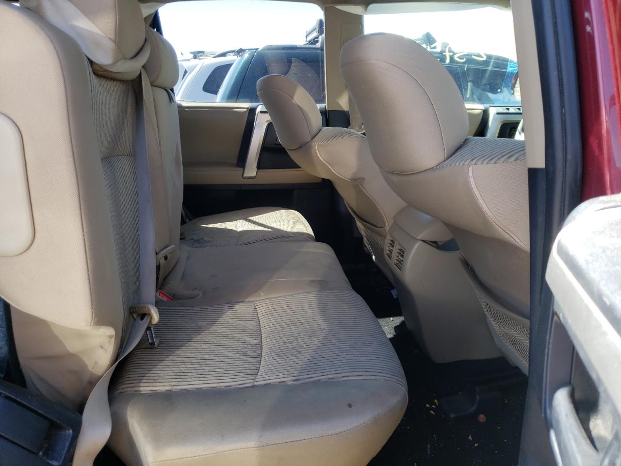 Photo 6 from auction – 2010 TOYOTA 4RUNNER SR with VIN JTEBU5JR0A5010180