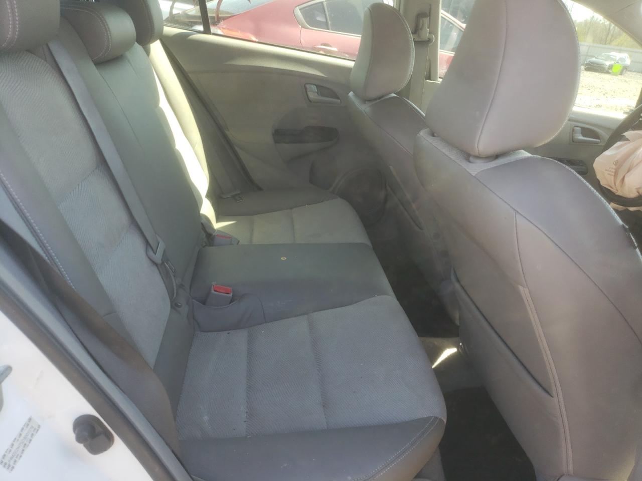 Photo 6 from auction – 2013 HONDA INSIGHT EX with VIN JHMZE2H75DS001076