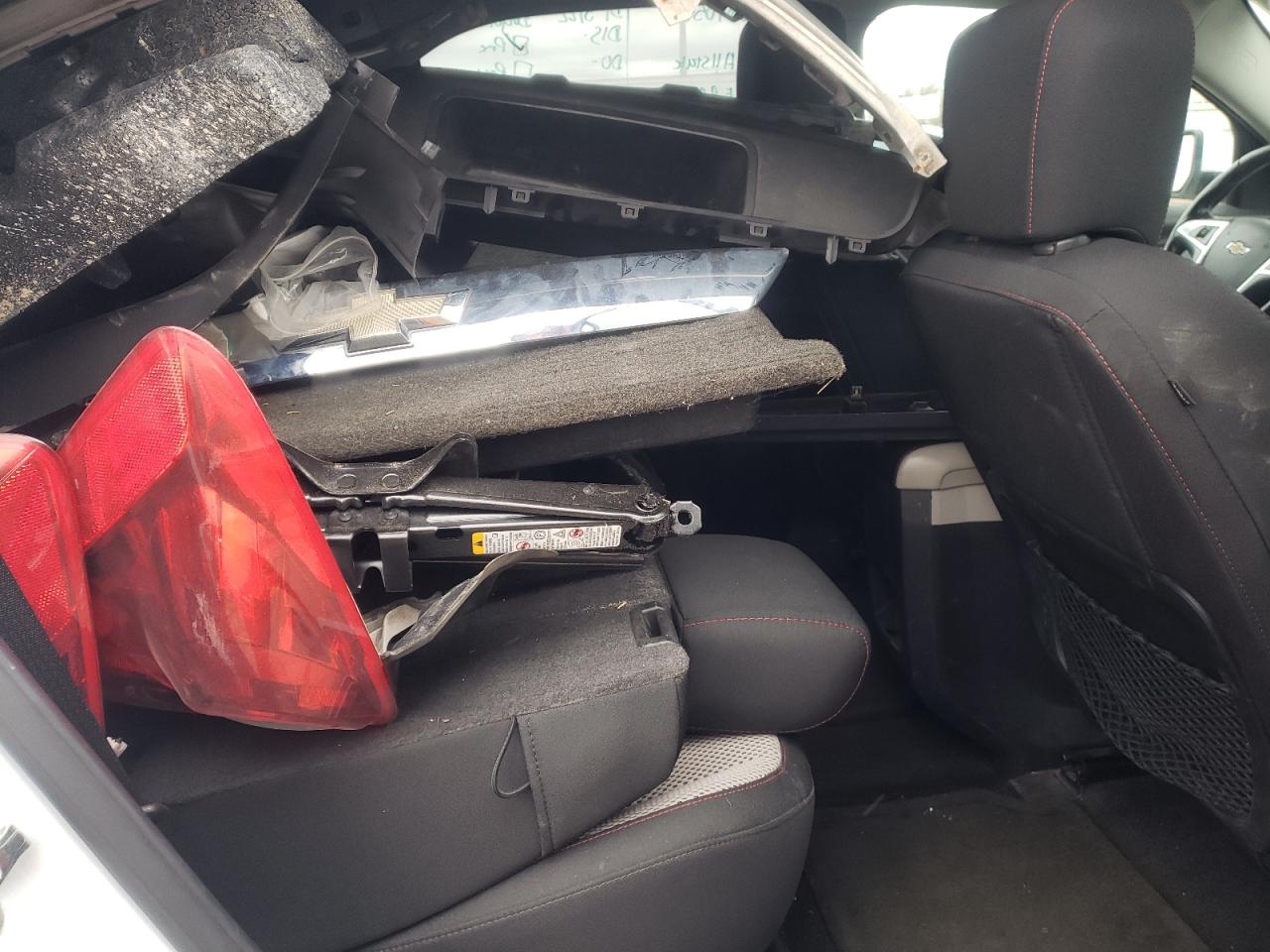 Photo 6 from auction – 2011 CHEVROLET EQUINOX LT with VIN 2GNALDEC4B1240432