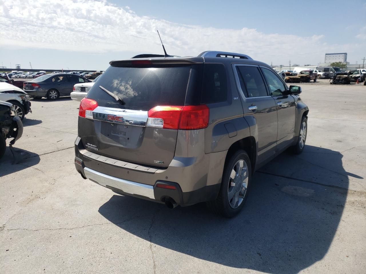 Photo 4 from auction – 2011 GMC TERRAIN SL with VIN 2CTFLWE56B6276450