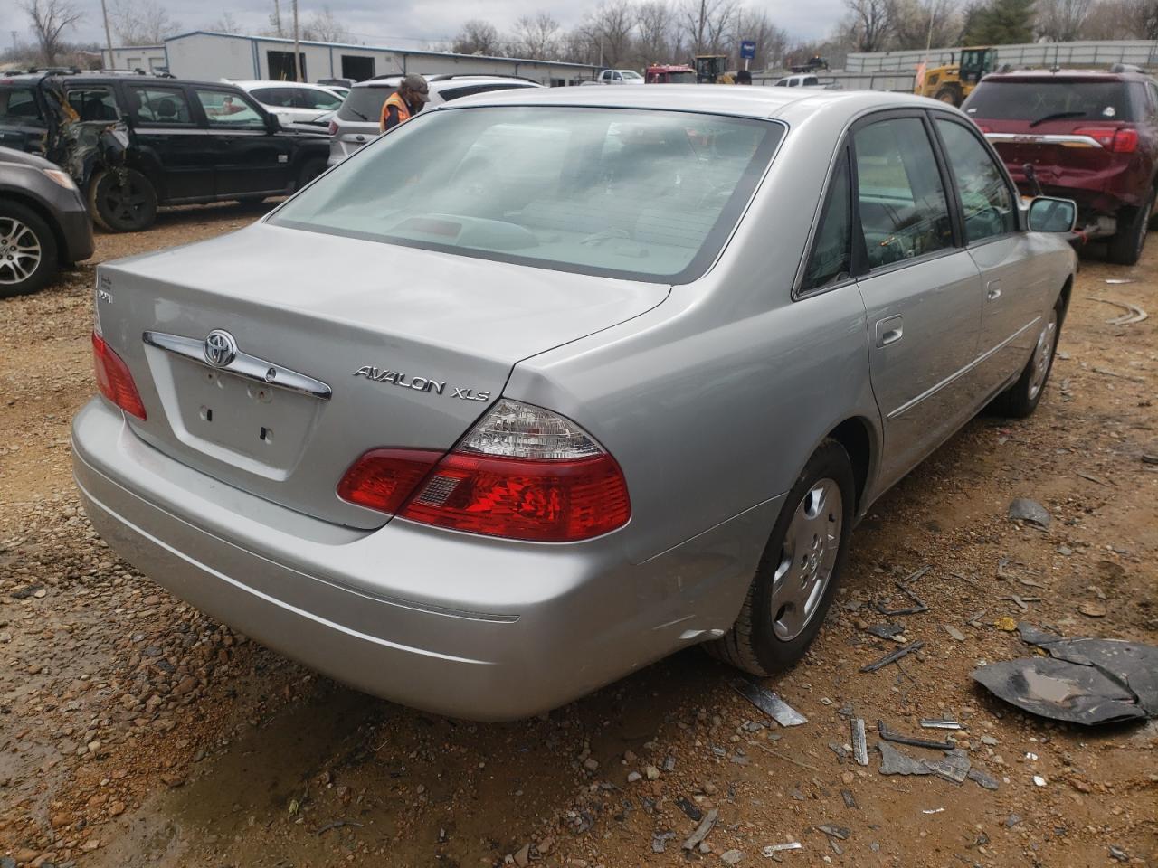 Photo 4 from auction – 2004 TOYOTA AVALON XL with VIN 4T1BF28B84U384306