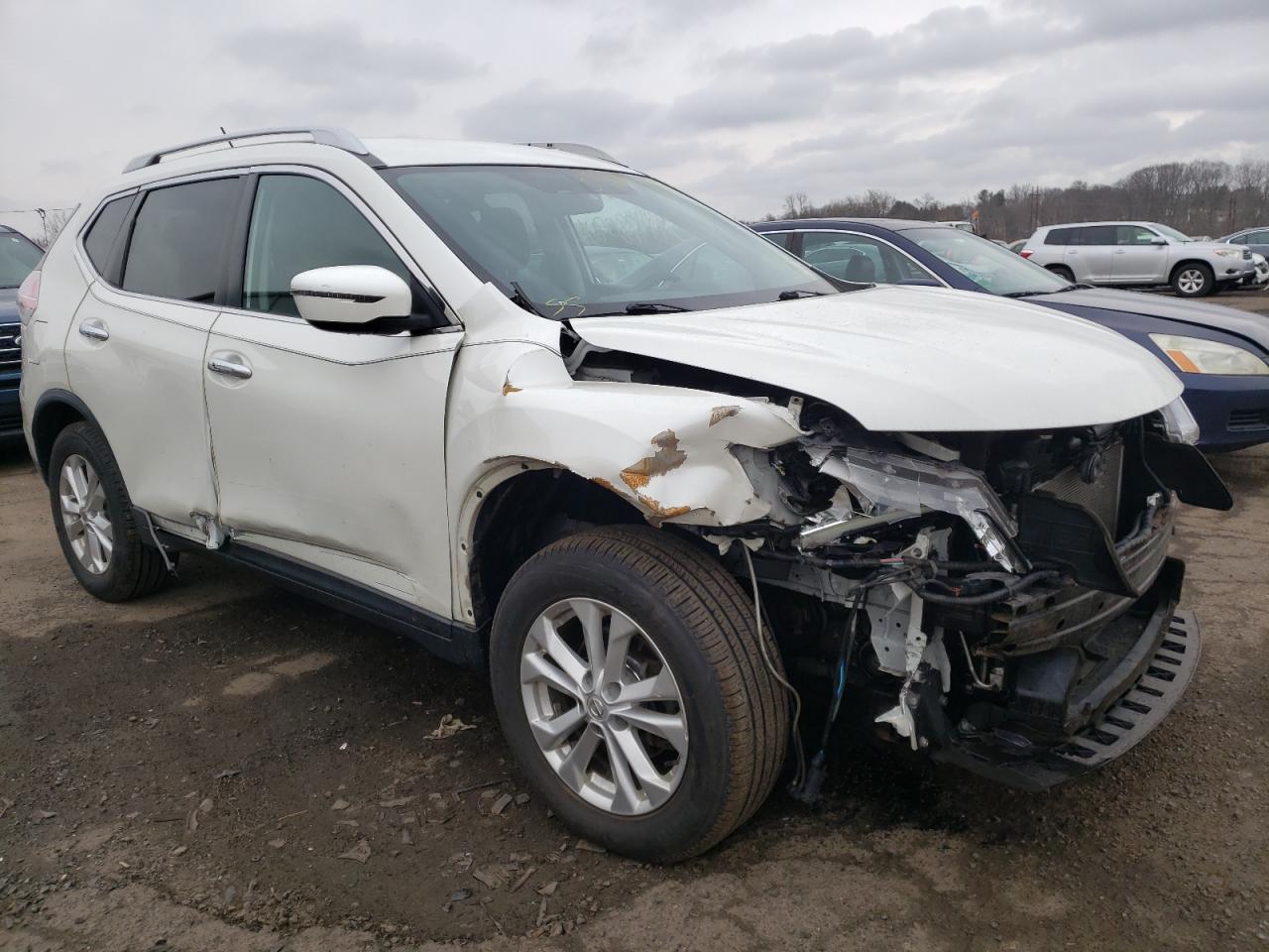 NISSAN ROGUE S 2016 with VIN KNMAT2MV4GP664154 - Photo from auction