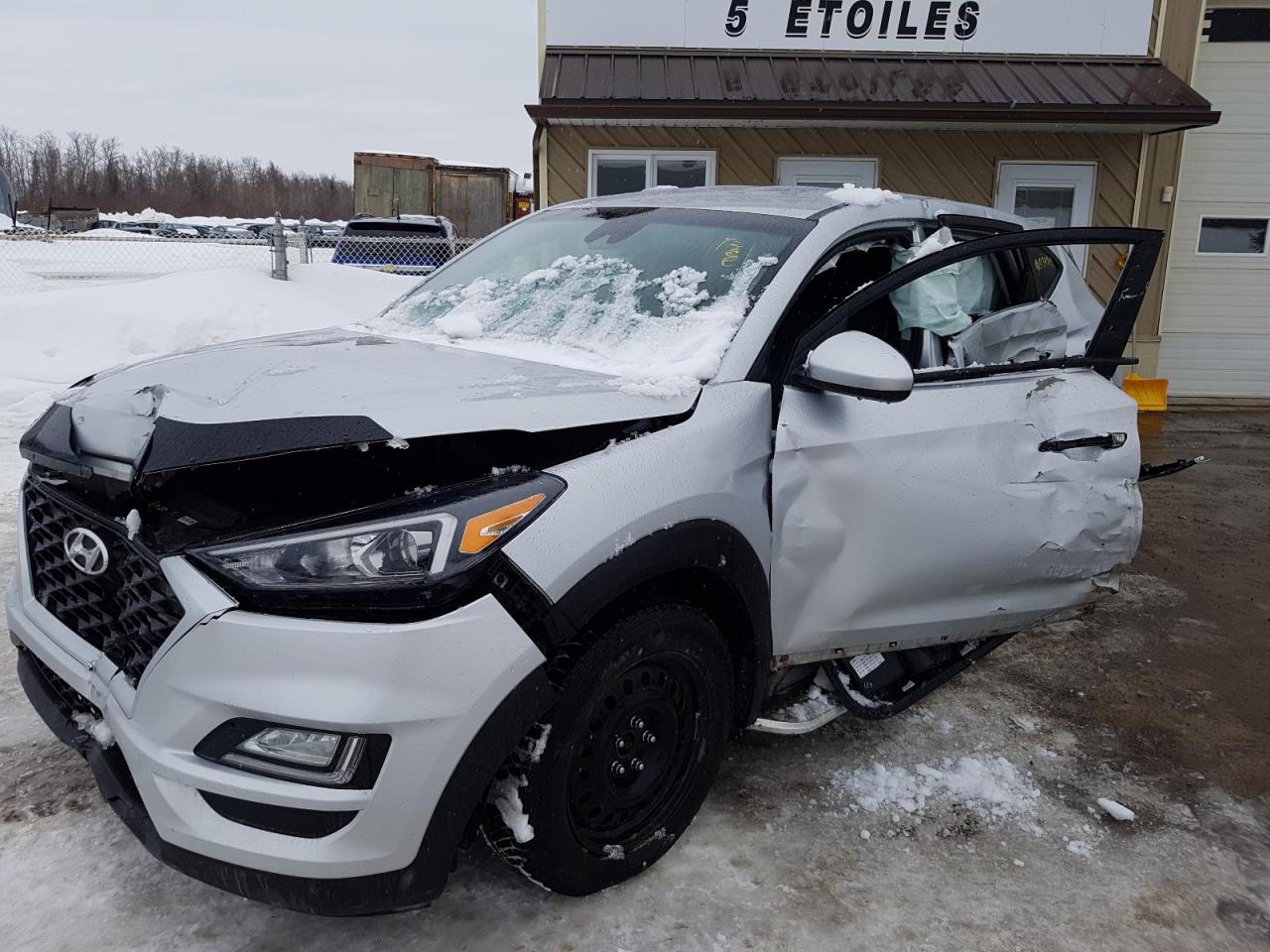 Photo 2 from auction – 2019 HYUNDAI TUCSON SE with VIN KM8J2CA46KU024229