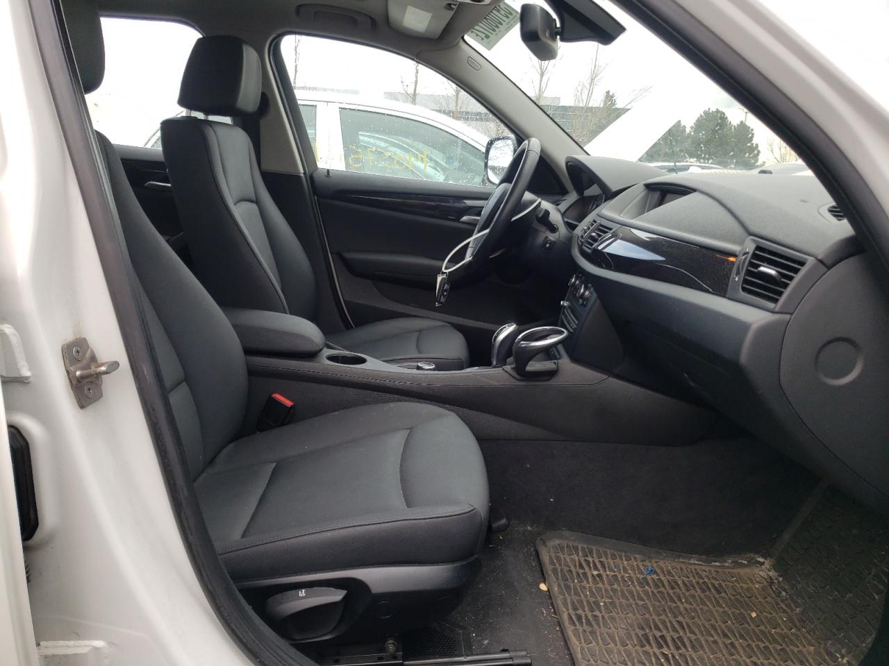 Photo 5 from auction – 2012 BMW X1 XDRIVE2 with VIN WBAVL1C57CVR81359