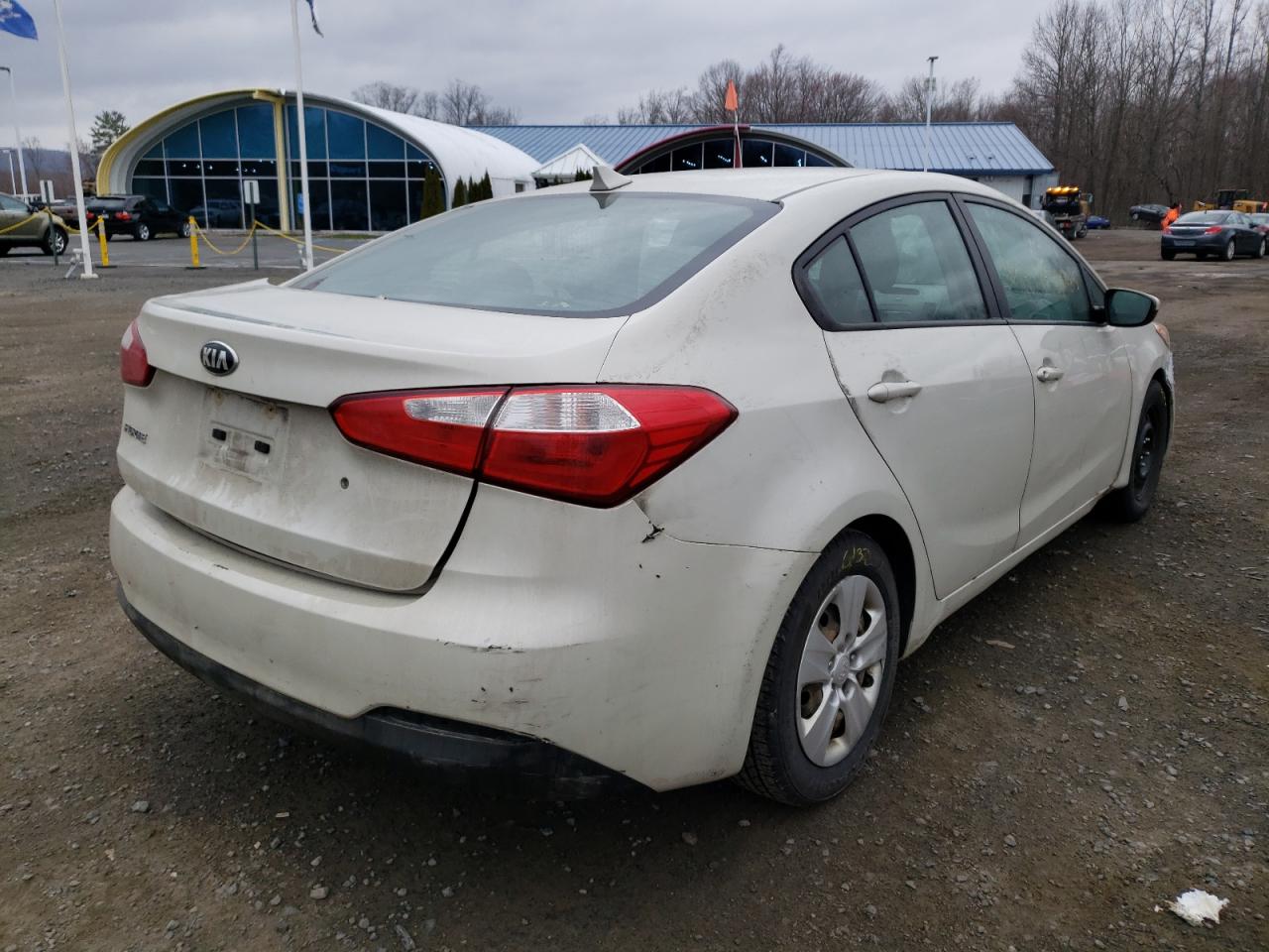 Photo 4 from auction – 2015 KIA FORTE LX with VIN KNAFK4A62F5313400