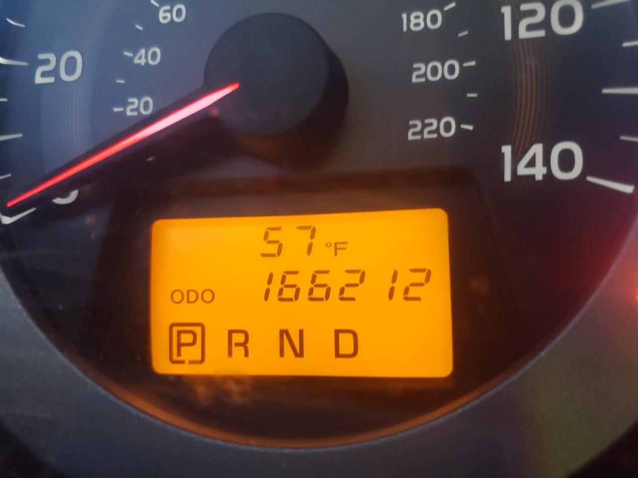 Photo 8 from auction – 2010 TOYOTA RAV4 with VIN 2T3JF4DV8AW067281