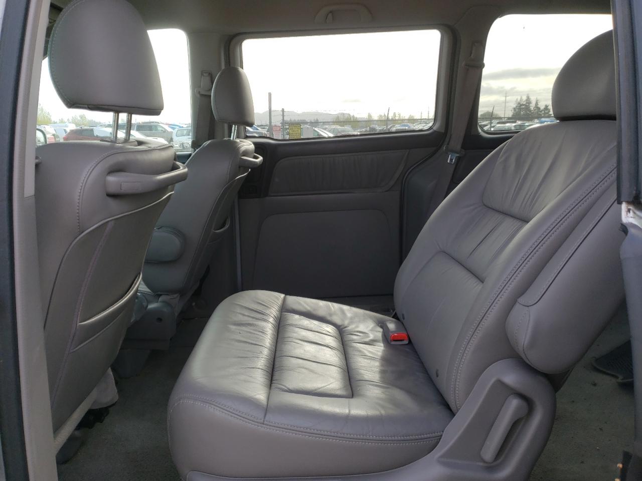 Photo 6 from auction – 2003 HONDA ODYSSEY EX with VIN 5FNRL189X3B137072