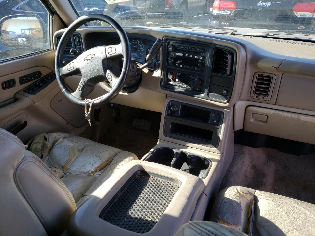 Photo 9 from auction – 2005 CHEVROLET SUBURBAN K with VIN 3GNFK16Z85G211733