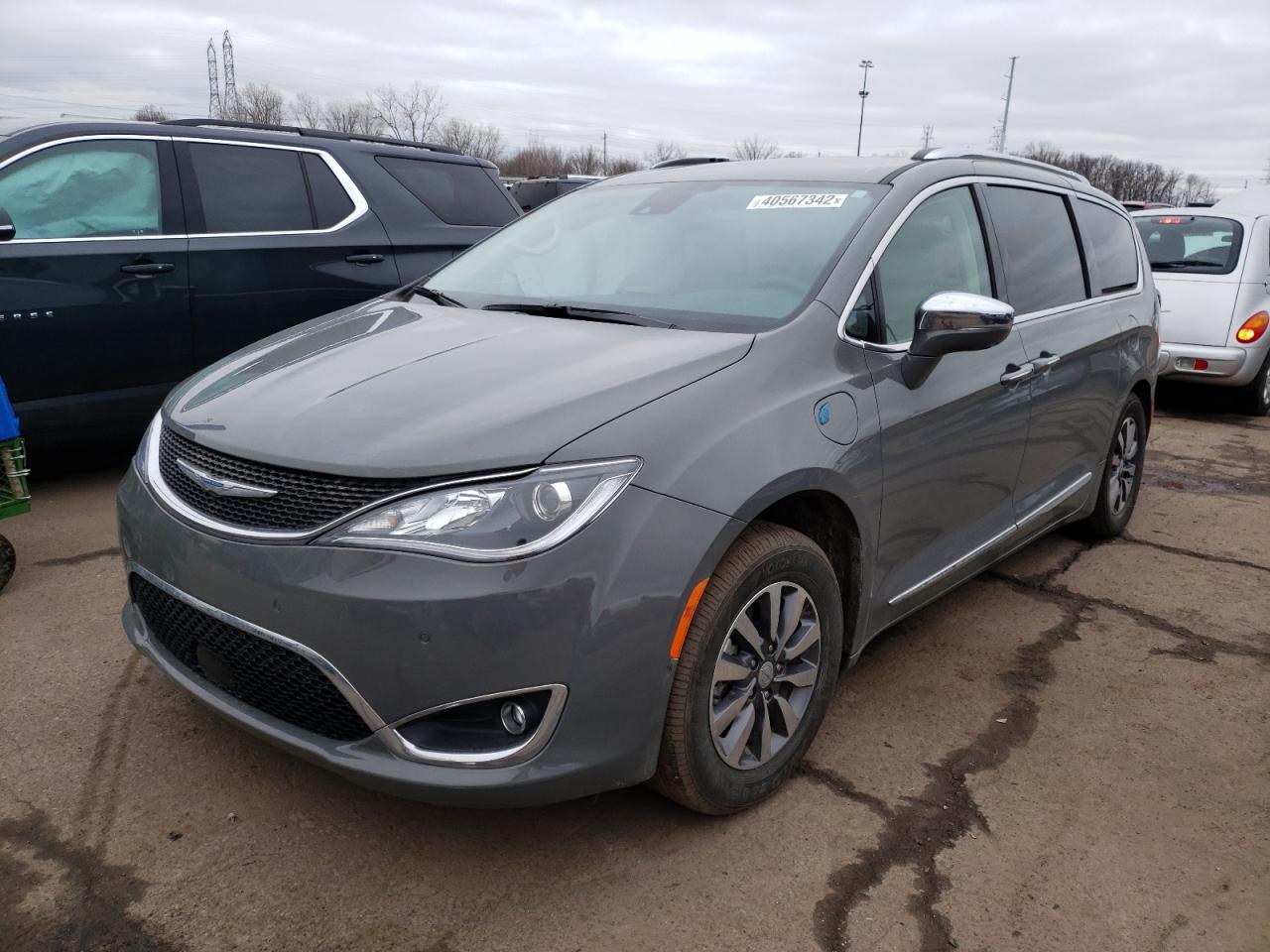 Photo 2 from auction – 2020 CHRYSLER PACIFICA H with VIN 2C4RC1N77LR282318