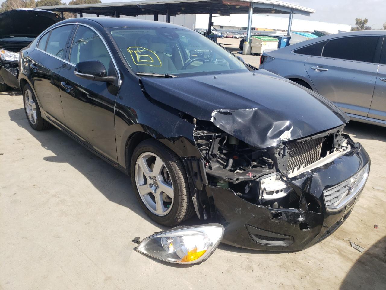 VOLVO S60 T5 2013 with VIN YV1612FH6D2207383 - Photo from auction
