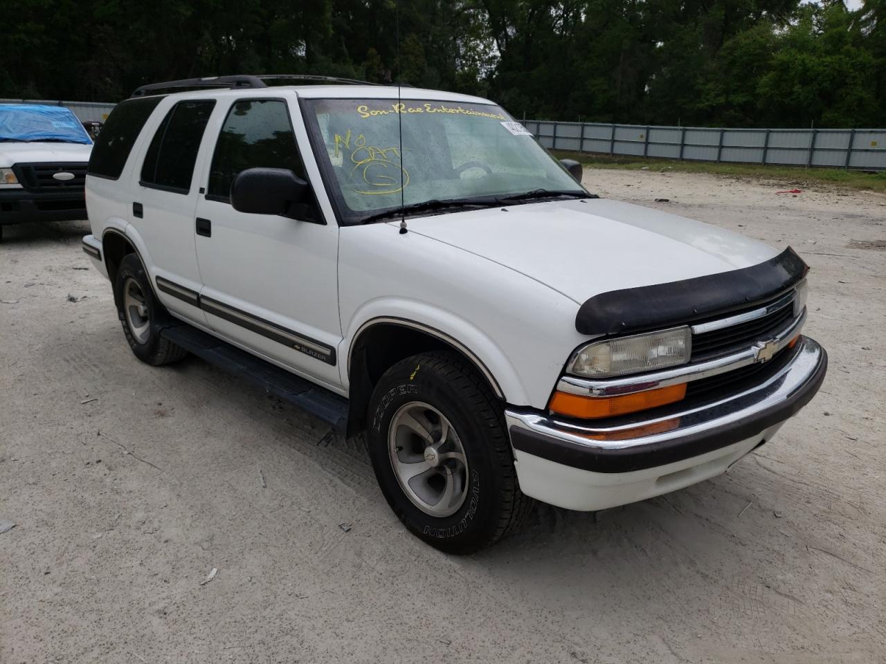 Photo 1 from auction – 1999 CHEVROLET BLAZER with VIN 1GNCS13W1XK174727