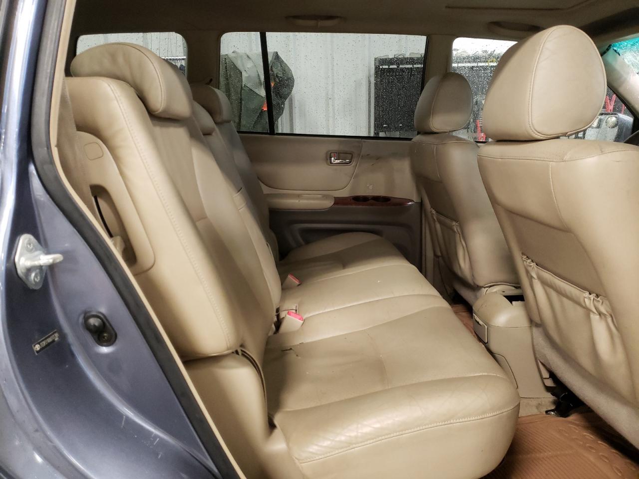 Photo 6 from auction – 2006 TOYOTA HIGHLANDER with VIN JTEDP21A060101365