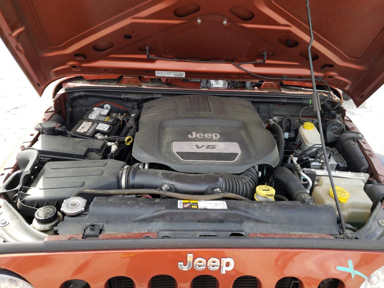 Photo 7 from auction – 2014 JEEP WRANGLER U with VIN 1C4BJWDG7EL265682