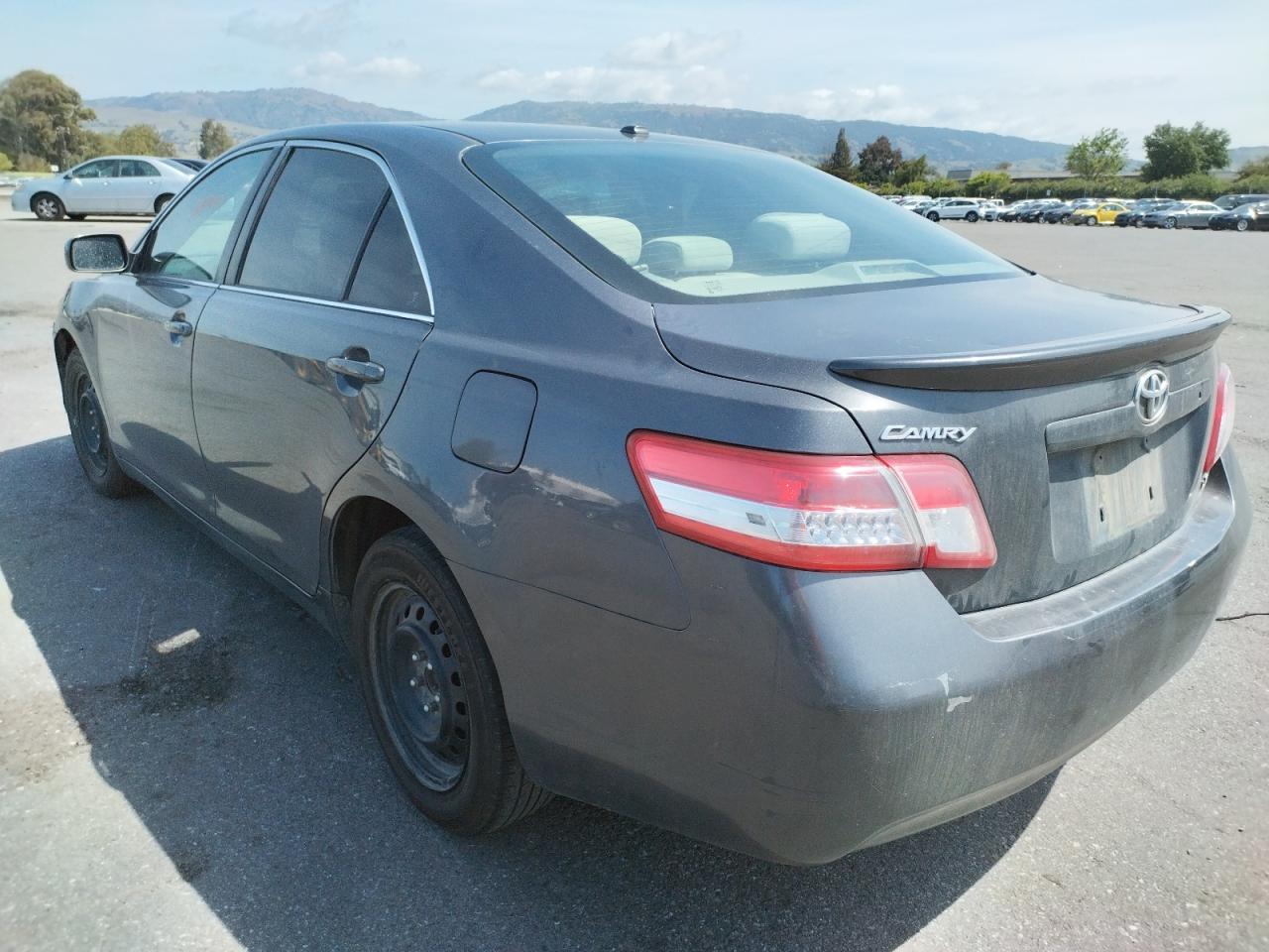 Photo 3 from auction – 2011 TOYOTA CAMRY BASE with VIN 4T1BF3EK9BU713148