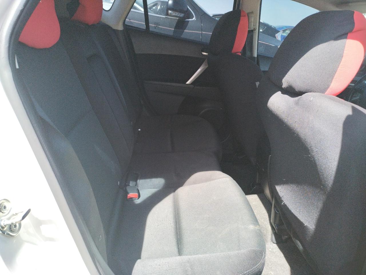 Photo 6 from auction – 2011 MAZDA 3 S with VIN JM1BL1K61B1461549