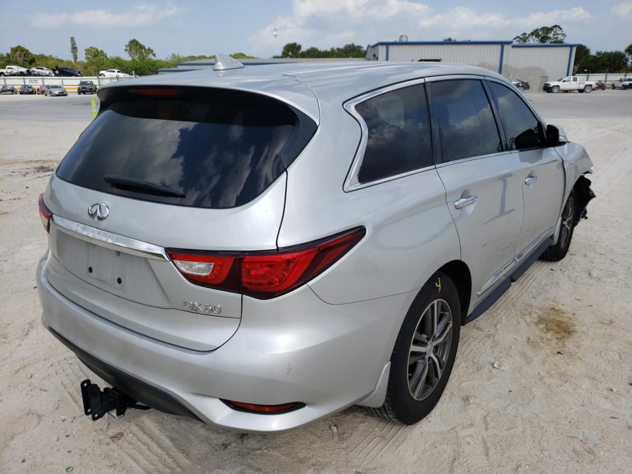 Photo 4 from auction – 2017 INFINITI QX60 with VIN 5N1DL0MN9HC512103