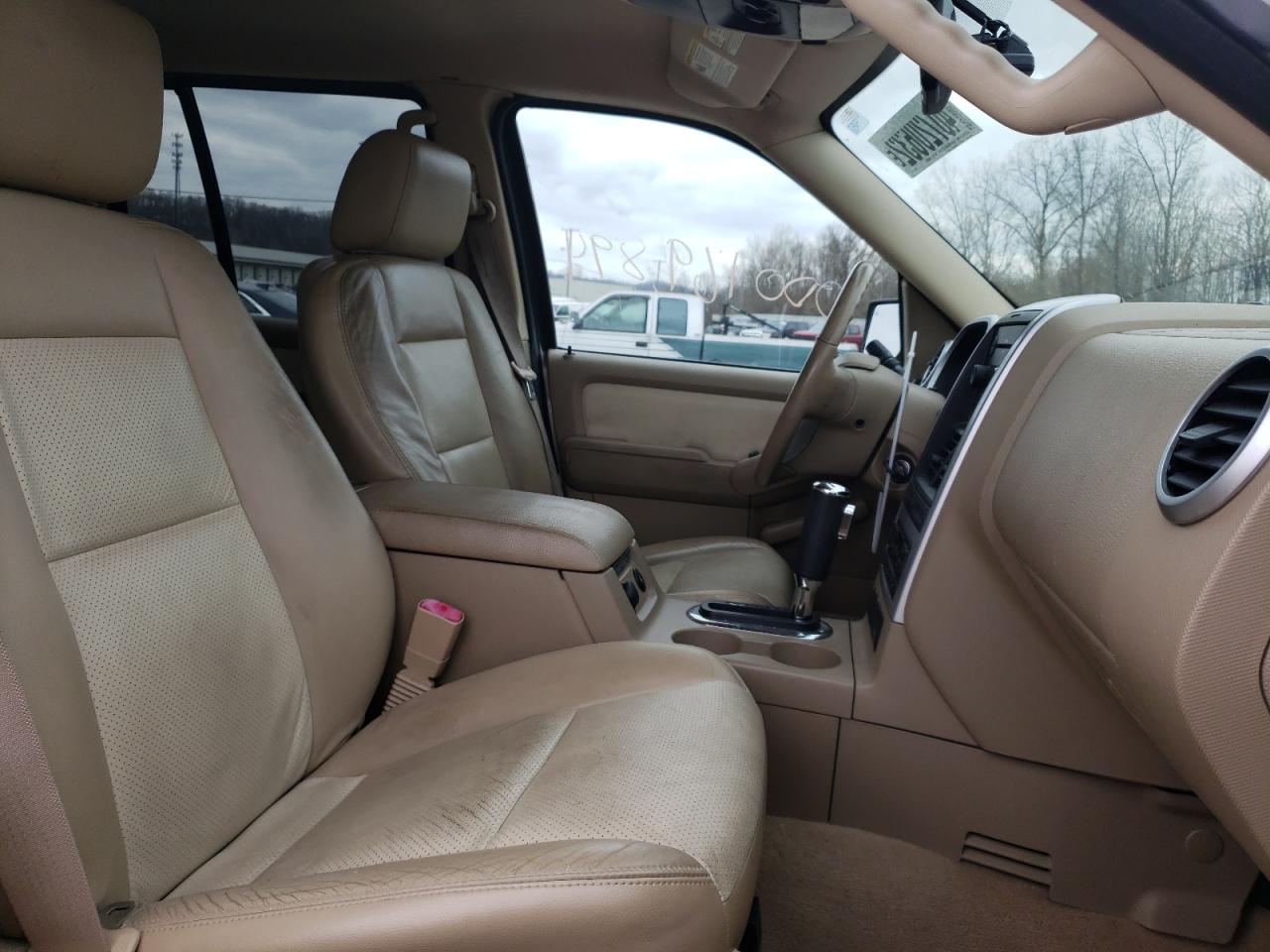 Photo 5 from auction – 2007 MERCURY MOUNTAINEE with VIN 4M2EU48E77UJ14415