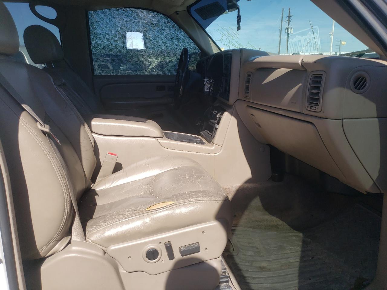 Foto 5 de la subasta – 2006 CHEVROLET SILVERADO con VIN 2GCEK13T761182014
